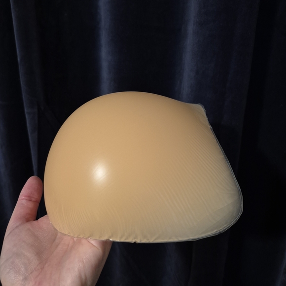 🎀 Nearly Me Prosthetic Breast Form, L - Picture 5 of 8